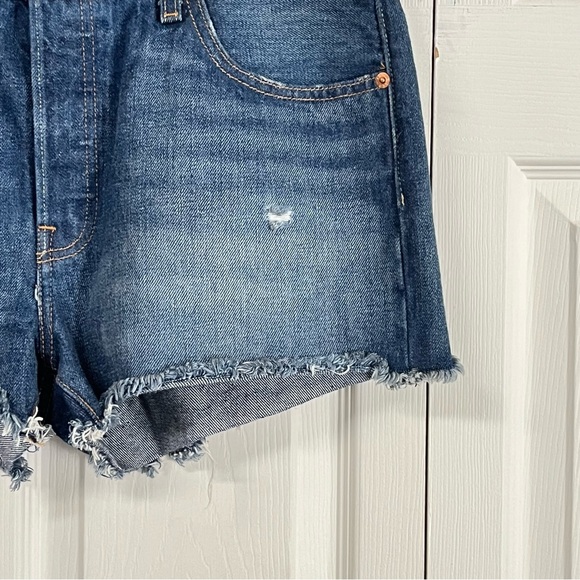 LEVI’S 501 Button Fly Premium Dark Wash Vintage Denim Cutoff Jean Shorts Size 29 - Picture 3 of 13